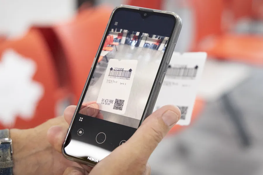Ticket de caisse photographié avec un smartphone